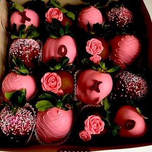 Meet your Posher, Mouna